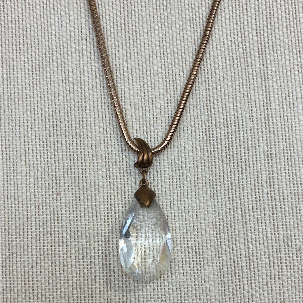 Elegant vintage Gold and Crystal Pendant Necklace